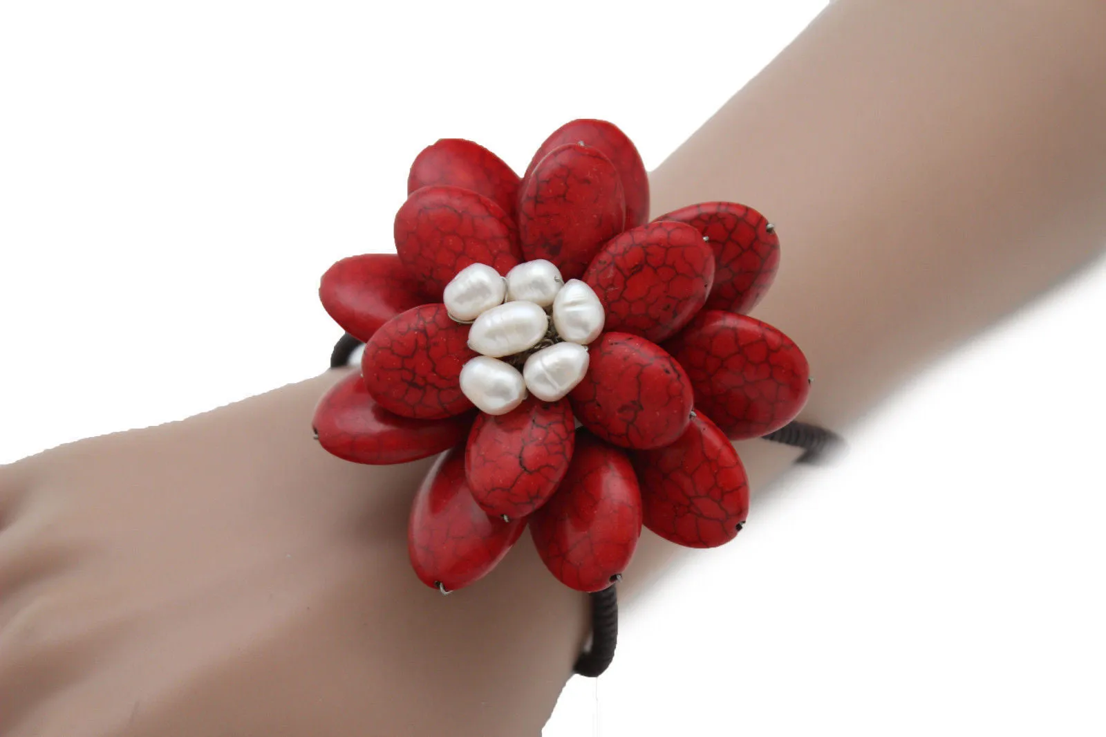 Beaded Flower Bracelet with Elastic Wristband