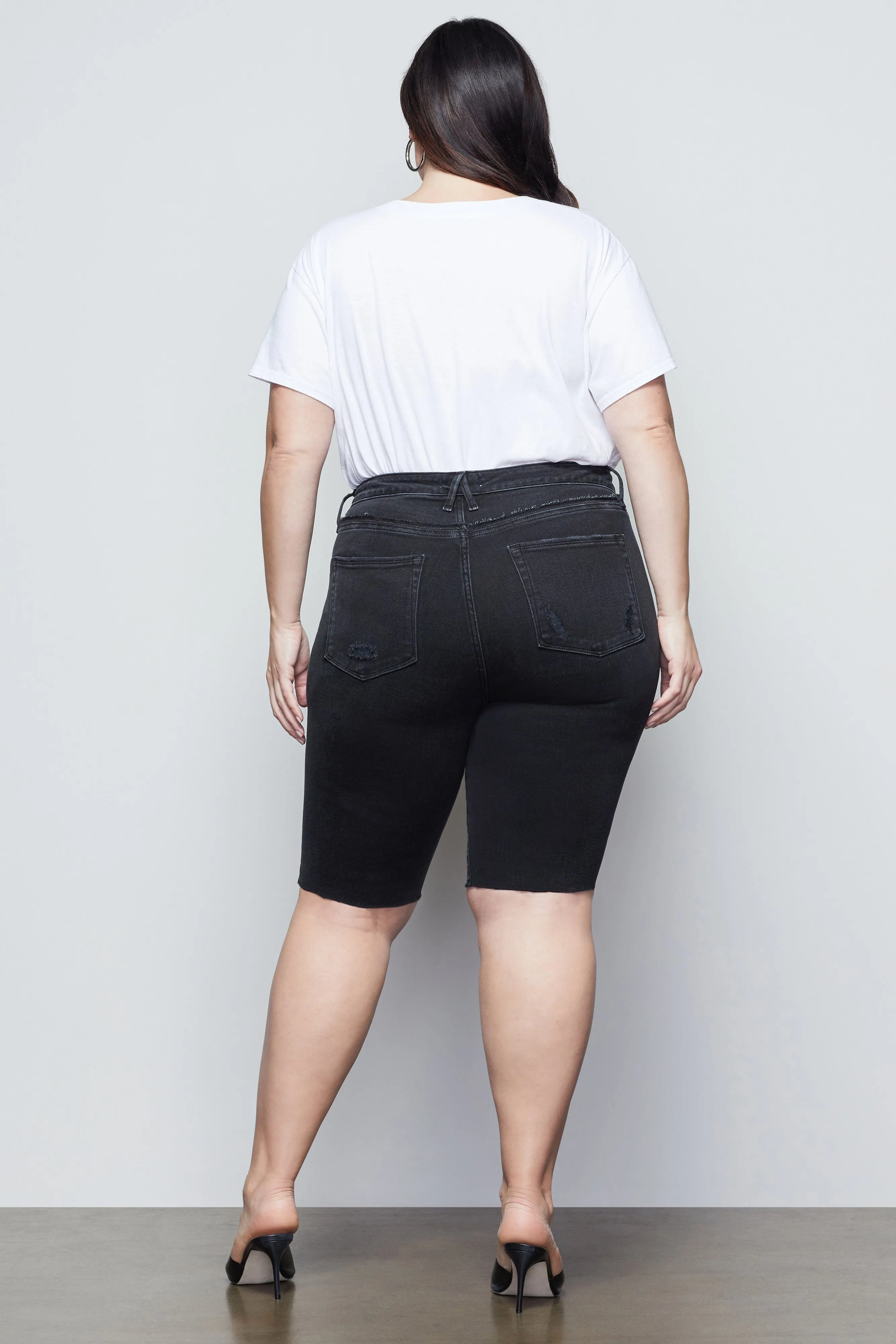 GOOD BERMUDA SHORT | BLACK088