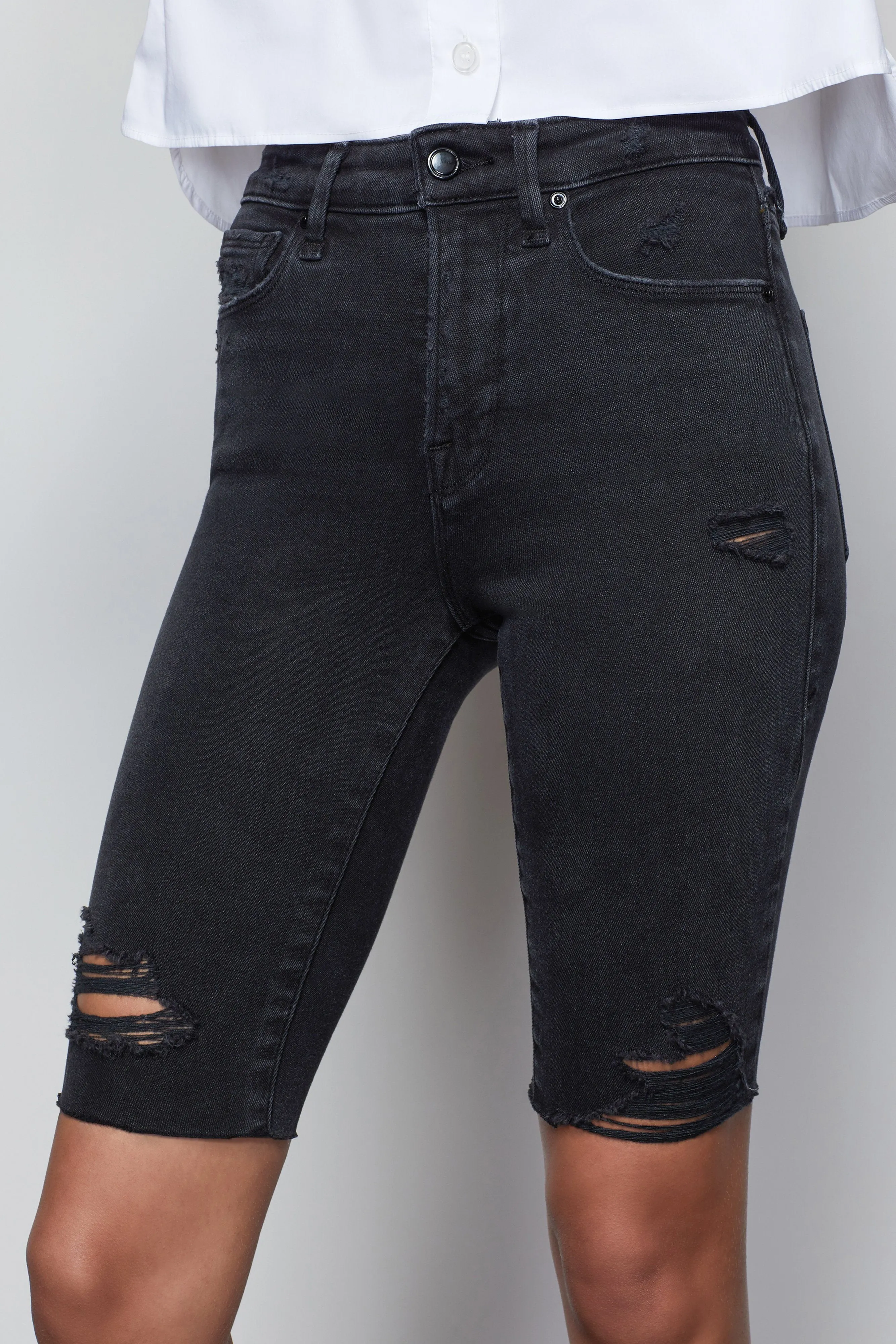 GOOD BERMUDA SHORT | BLACK088